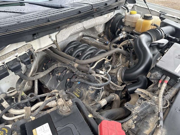 2014-ford-f150-xl-image-24