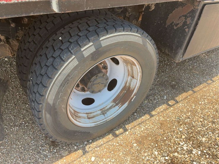 2017-ford-f550-image-49