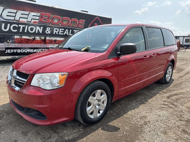 2012-dodge-grand-caravan-se-image-1