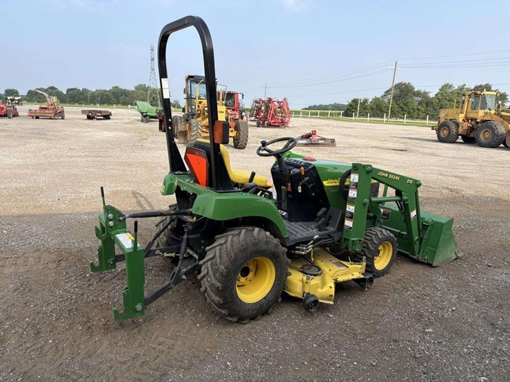 john-deere-2210-image-5