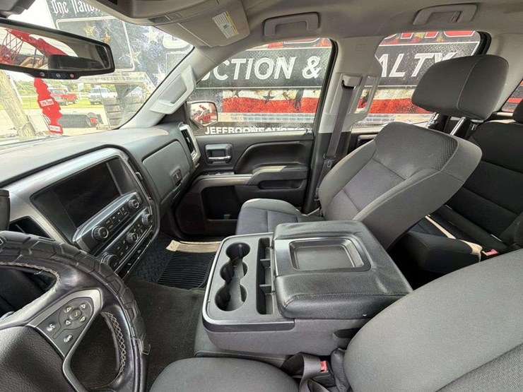 2014-chevrolet-k1500-image-25