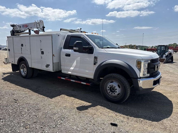 2019-ford-f550-image-6