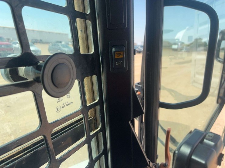bobcat-s650-image-23