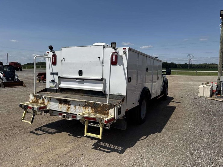 2019-ford-f550-image-5