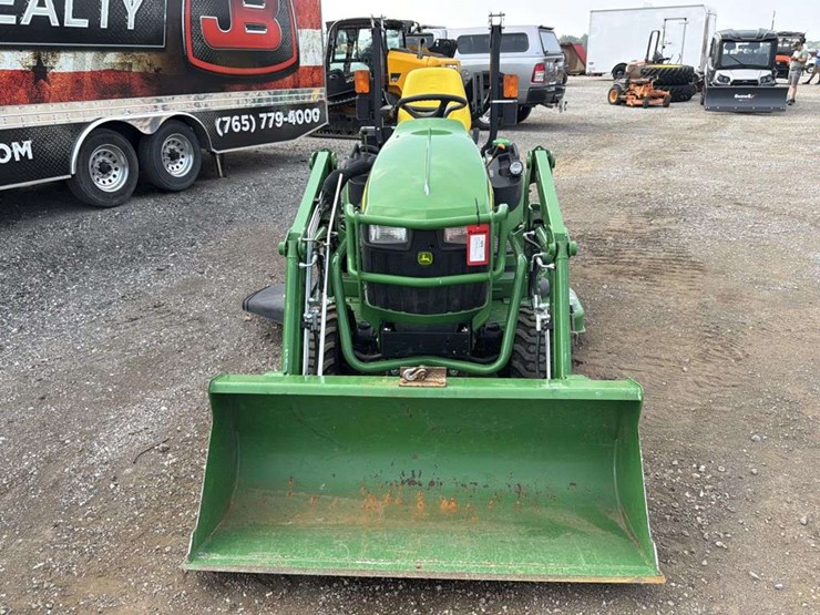 john-deere-1025r-image-8