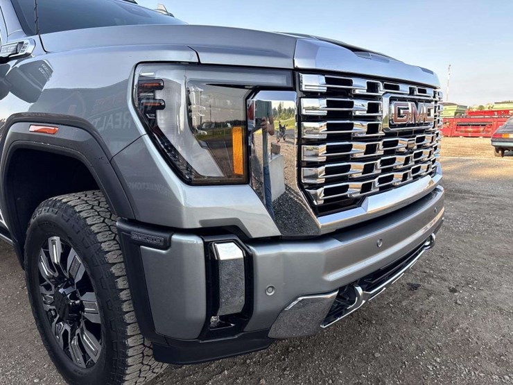 2026-gmc-sierra-2500-image-13
