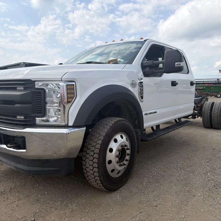 2019 FORD F550 XL