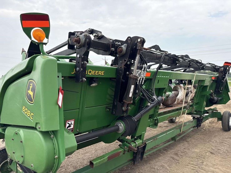 john-deere-608c-image-8