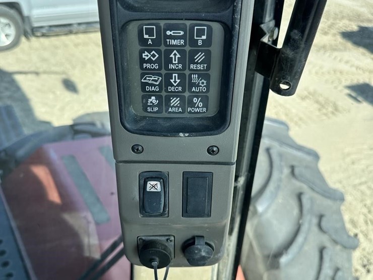 2010-case-ih-steiger-485-image-15