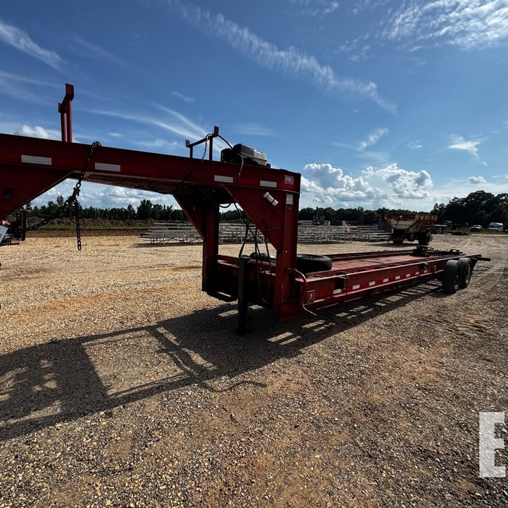 PORTABLE BUILDING MOVING GOOSENECK TRAILER 28'
