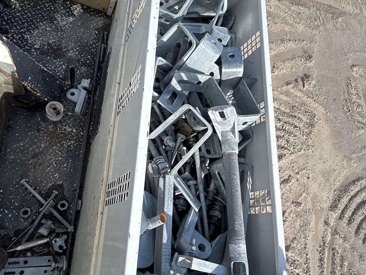 2014-freightliner-m2-106-image-27