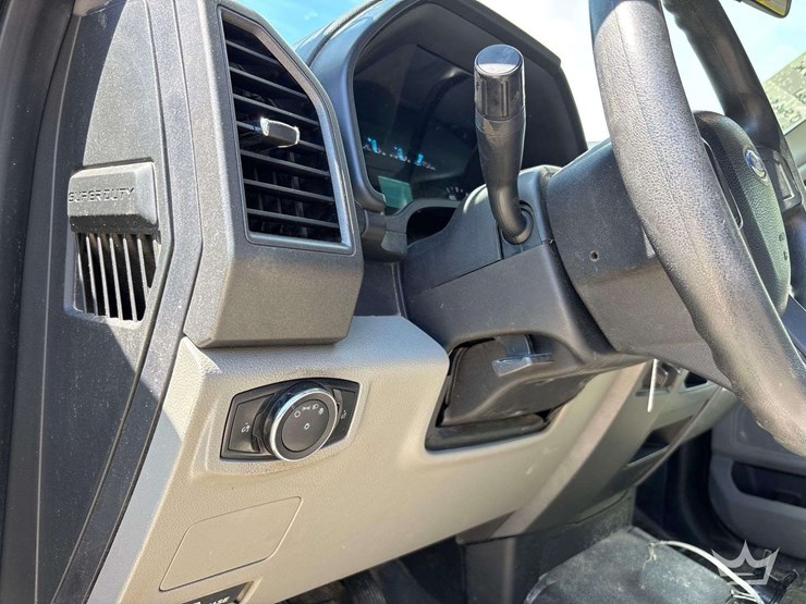 2018-ford-f450-image-22