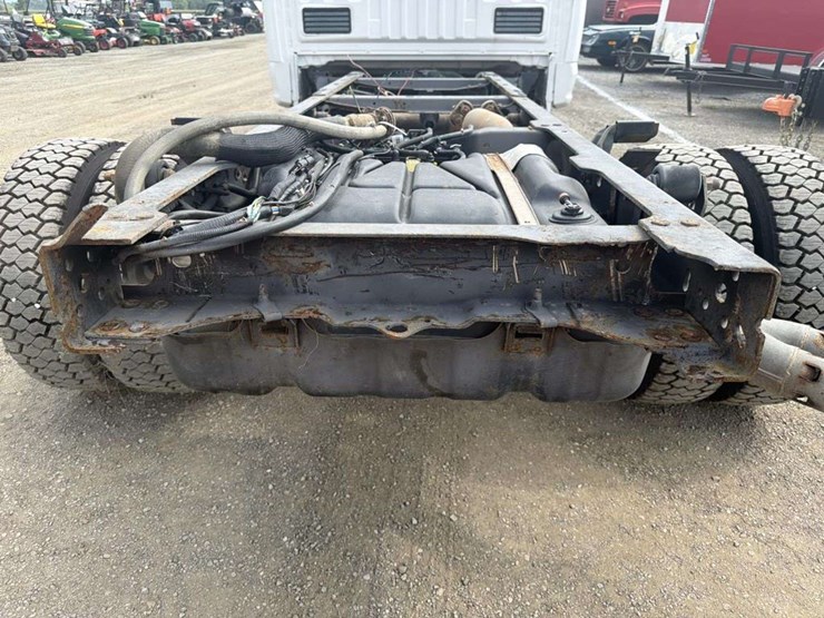 2019-ford-f550-xl-image-22