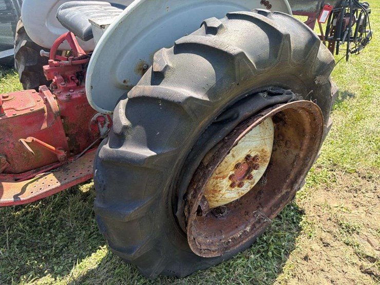 ford-800-image-22