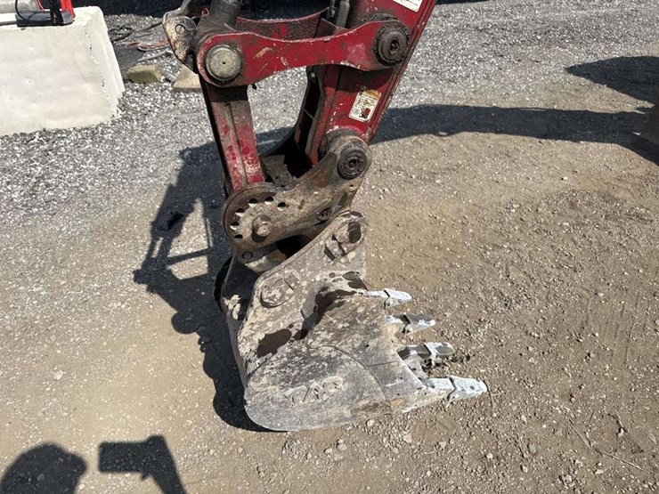 2021-yanmar-sv40-image-5