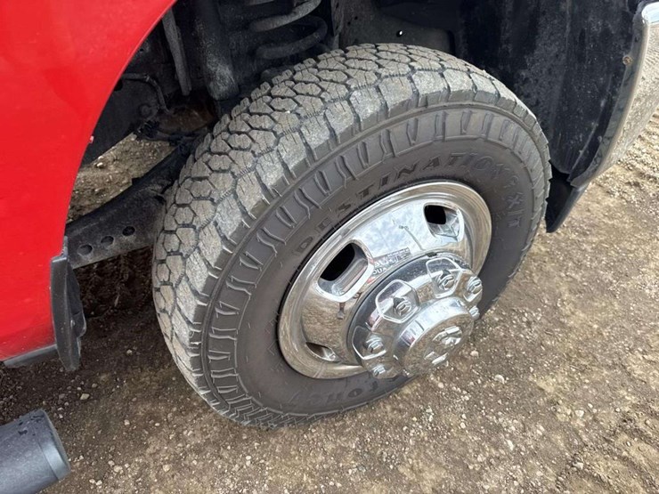 2019-dodge-ram-3500-image-25