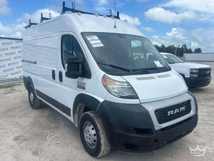 2016-ram-promaster-1500-image-2