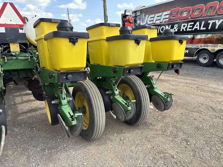 john-deere-7200-image-12