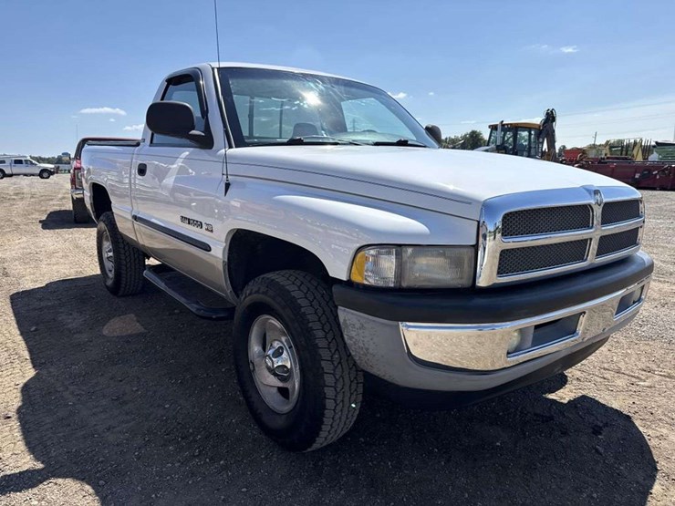 2001-dodge-ram-1500-image-6