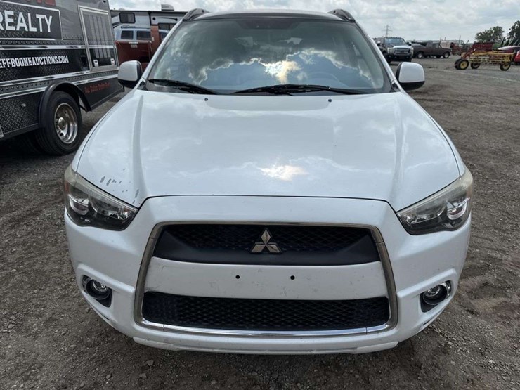 2012-mitsubishi-outlander-image-5