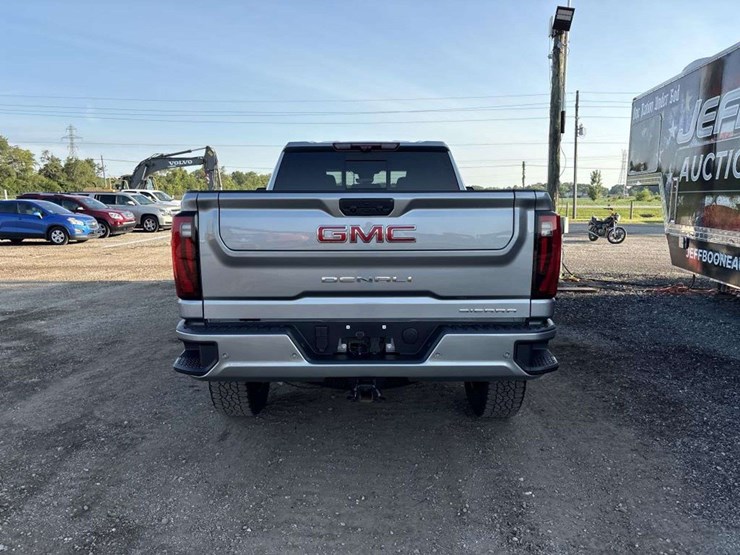 2026-gmc-sierra-2500-image-4
