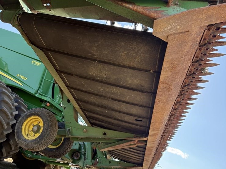 2010-john-deere-640d-image-54