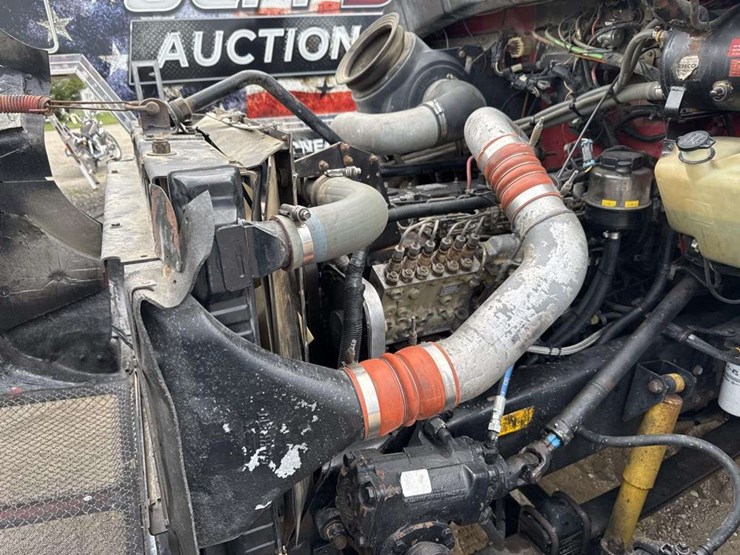1998-kenworth-t300-image-16
