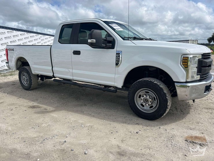 2019-ford-f250-image-2