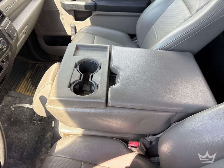 2018-ford-f450-image-30