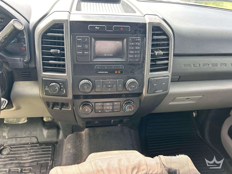 2019-ford-f250-image-16