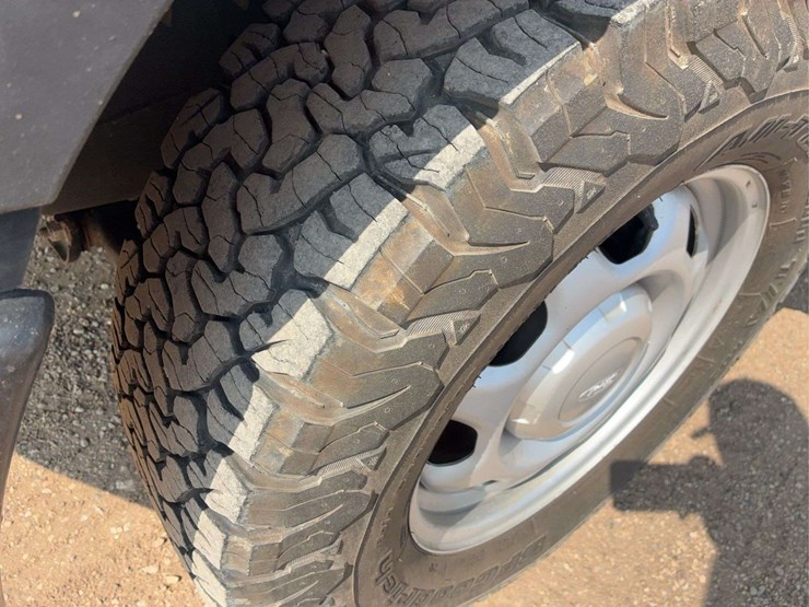 2019-ford-f150-lariat-image-42
