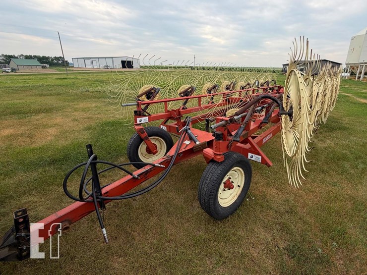hesston-3991-image-2