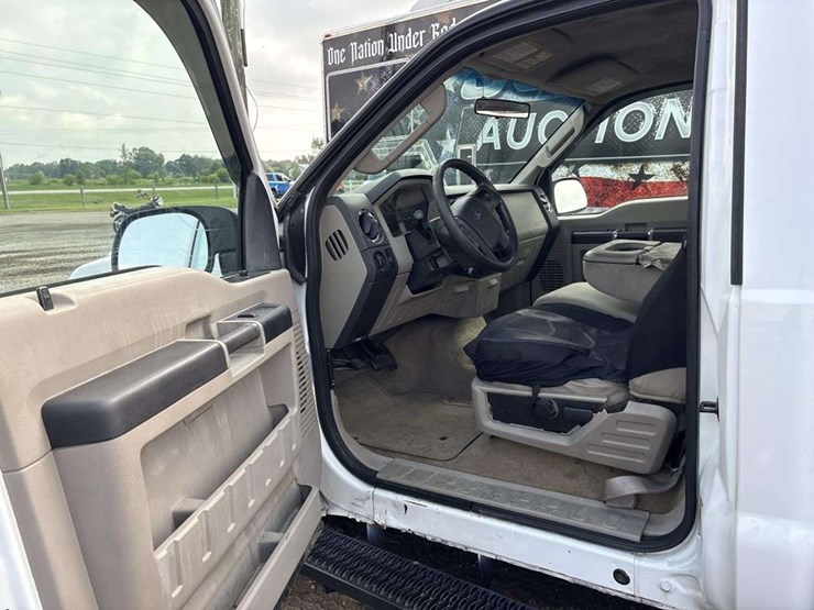 2008-ford-f250-image-12