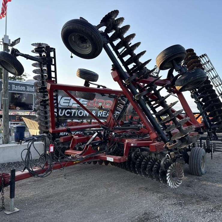 CASE IH 330