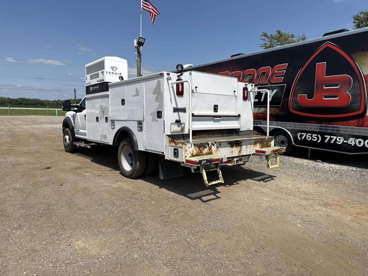 2019-ford-f550-image-3