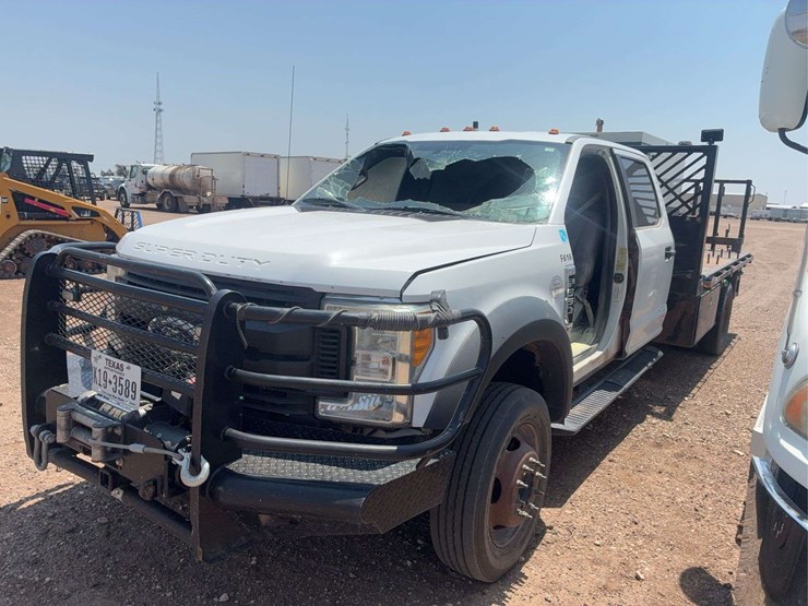 2017-ford-f550-image-1