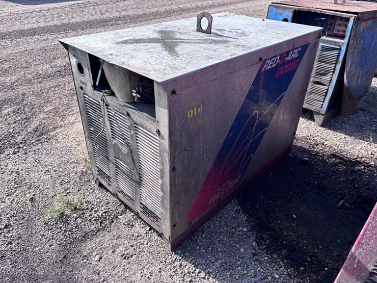 #2574-•-lincoln-electric-red-d-arc-dc-600-welding-machine-|-for-parts/repairs-image-3