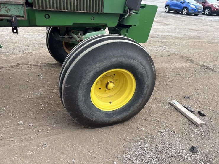 john-deere-4640-image-10