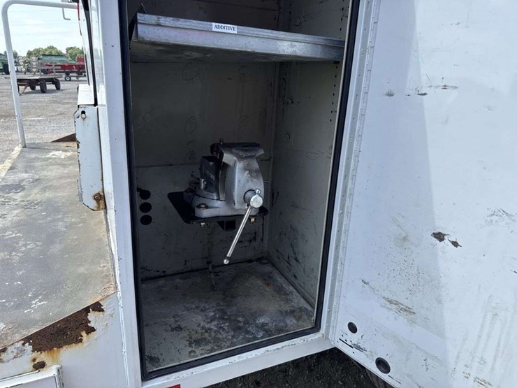 2019-ford-f550-image-19