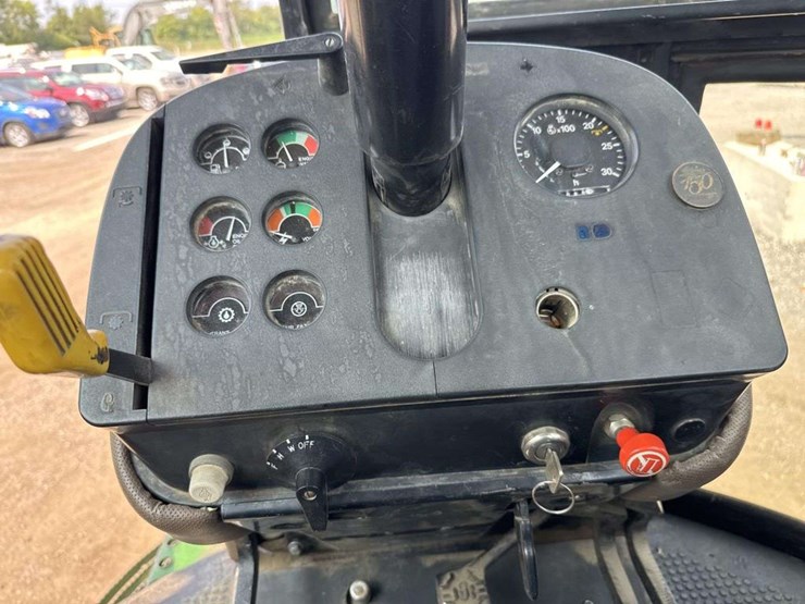 john-deere-4450-image-22