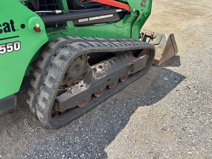2020-bobcat-t550-image-9