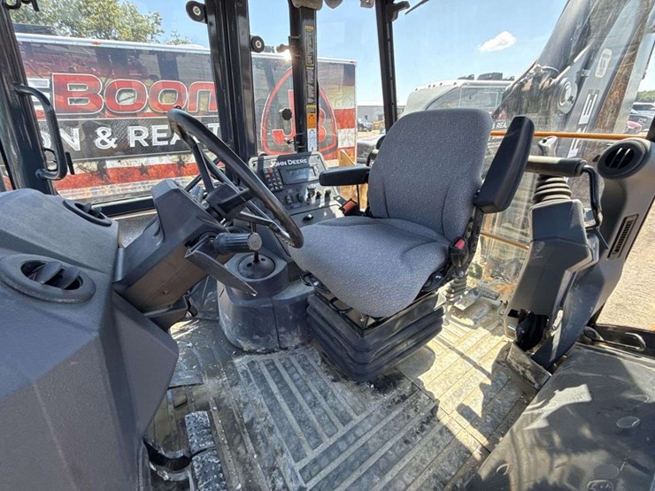 deere-310sl-image-24