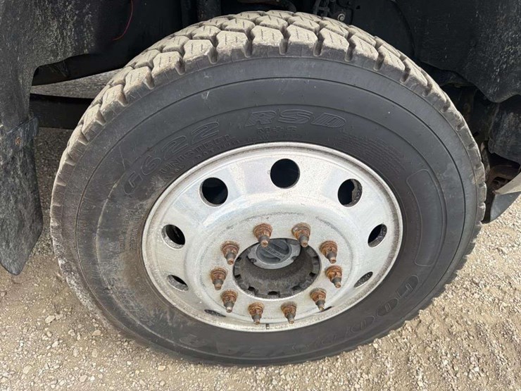 2019-ford-f550-xl-image-30