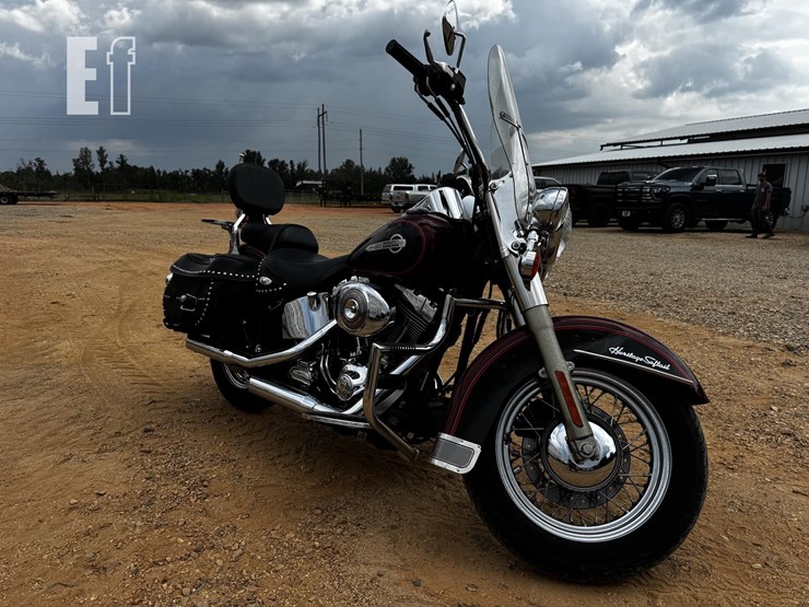 2002-harley-davidson-heritage-softail-classic-image-4