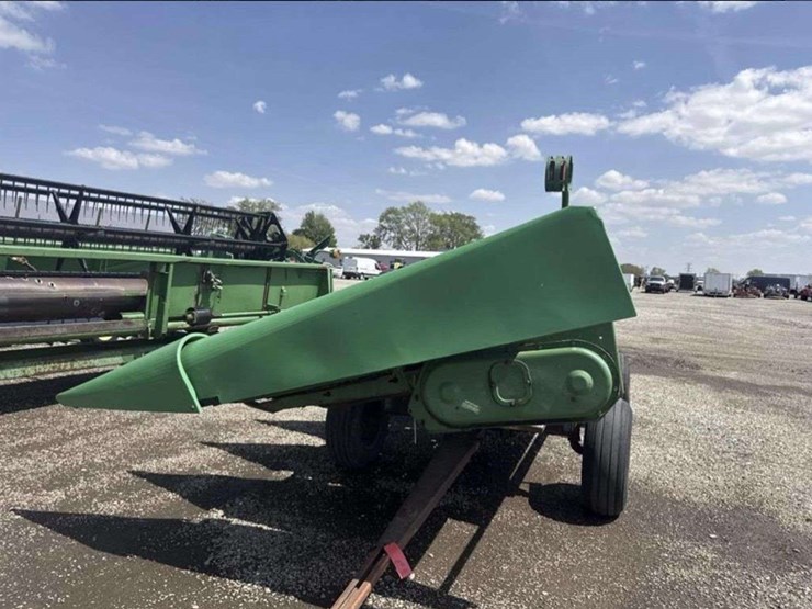 john-deere-8-image-2