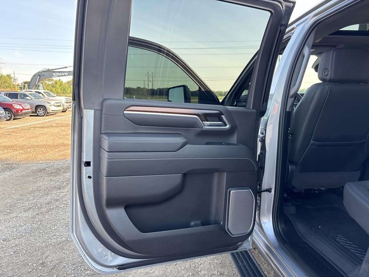2026-gmc-sierra-2500-image-28