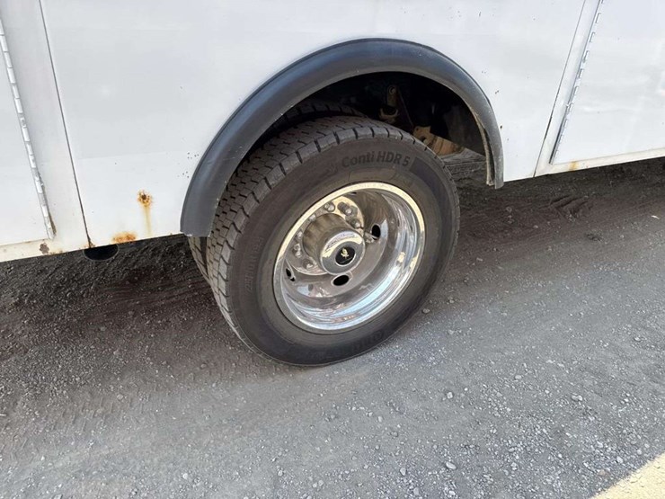 2019-ford-f550-image-10