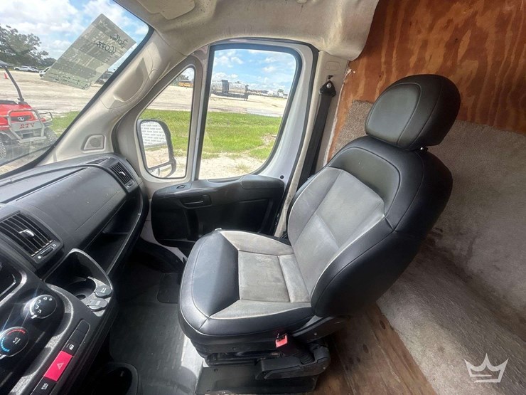 2016-ram-promaster-1500-image-23
