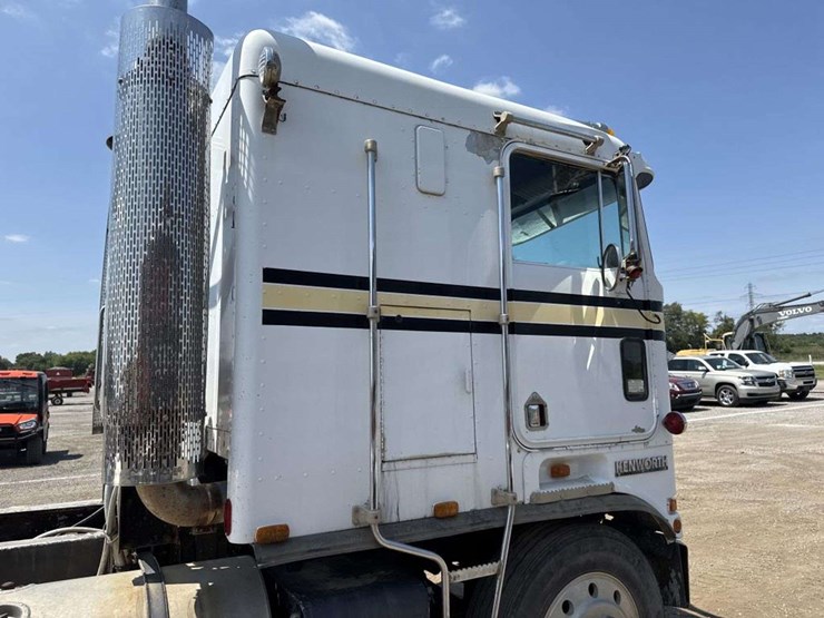 1978-kenworth-k100-image-20