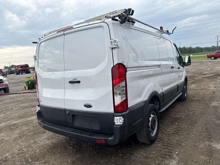 2017-ford-transit-image-3